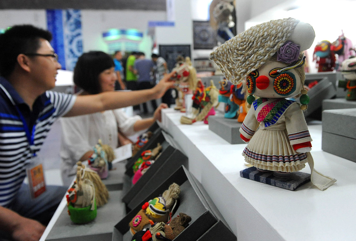 贵州旅游工艺品设计与制作专业学校推荐：学什么？去哪学？