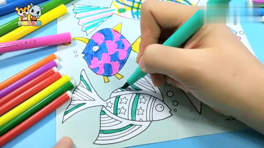 亲子创意涂色:多彩缤纷的海底世界,给海底的鱼涂上颜色吧