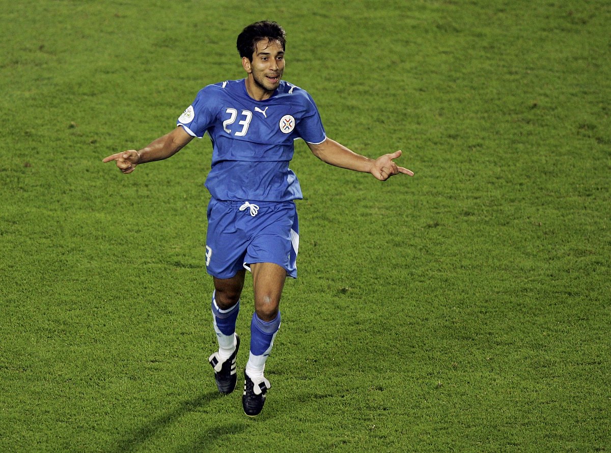 2006年6月20日,世界杯b组,巴拉圭2-0击败特立尼达和多巴哥.奎瓦斯庆祝