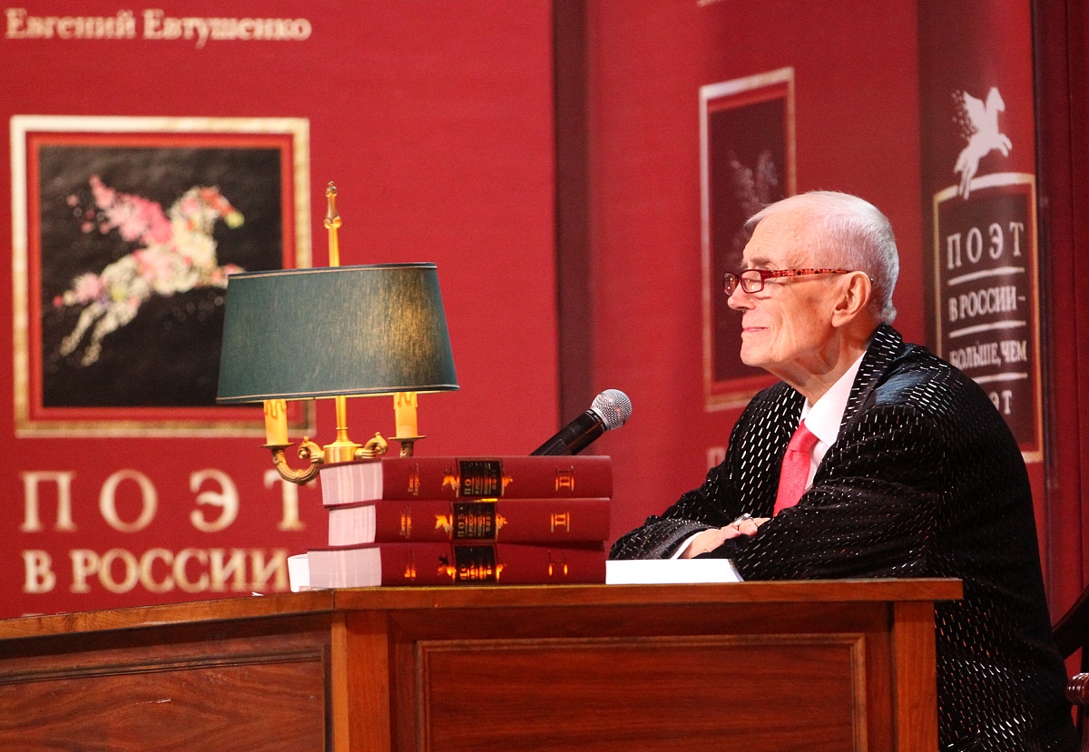 Мини-тостер для сэндвичей: Быстрый нагрев, компактный размер