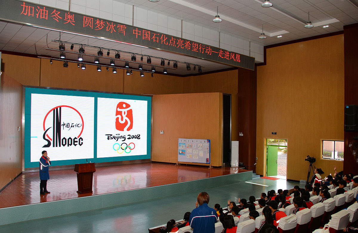 生活有给予也有索取但每天都是一个新的故事