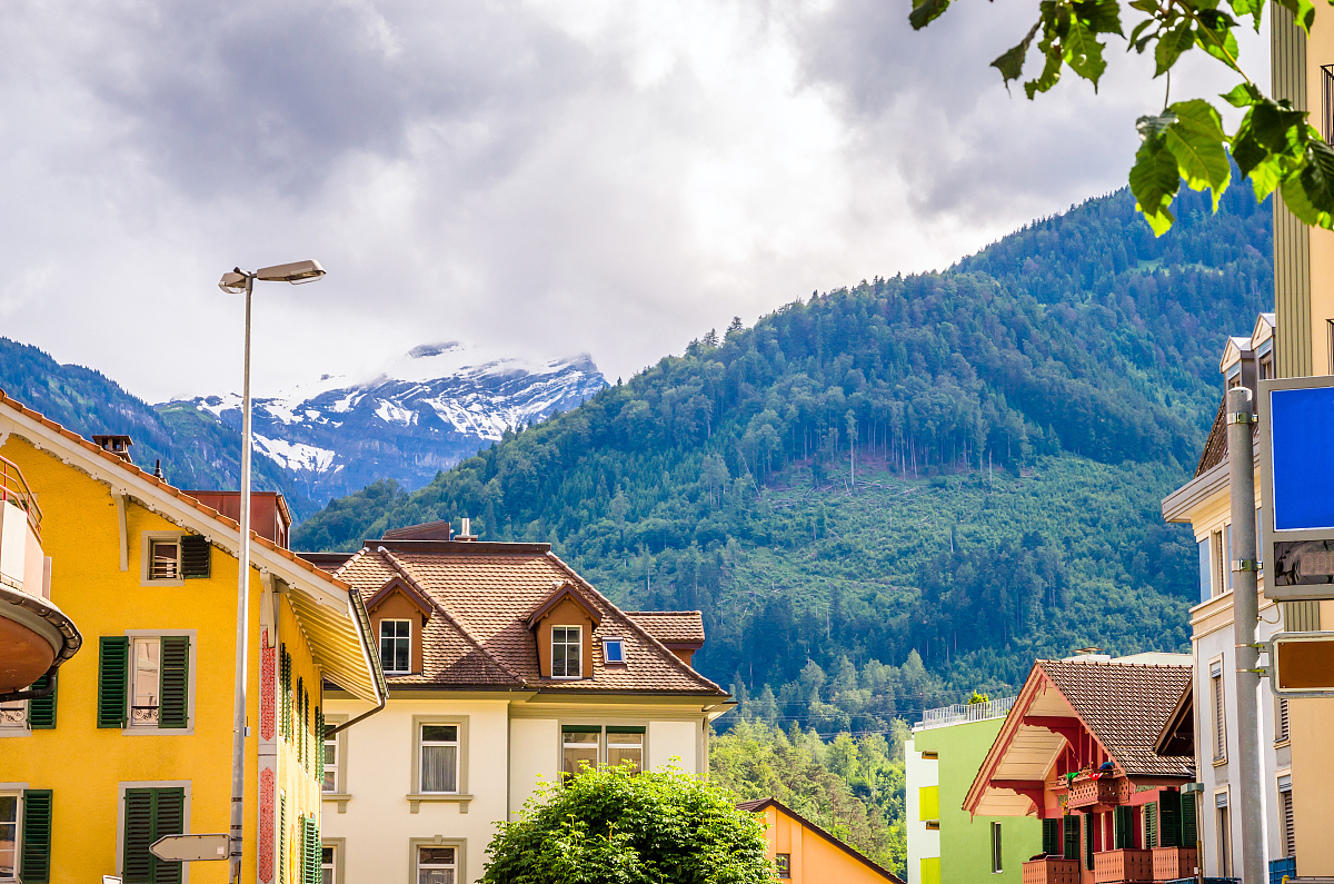 你知道因特拉肯小镇吗？