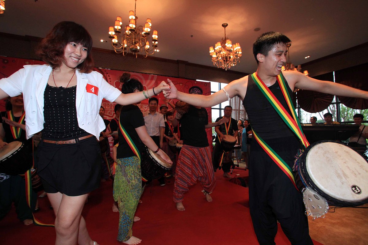 帮忙写一套交友速配直播间话术