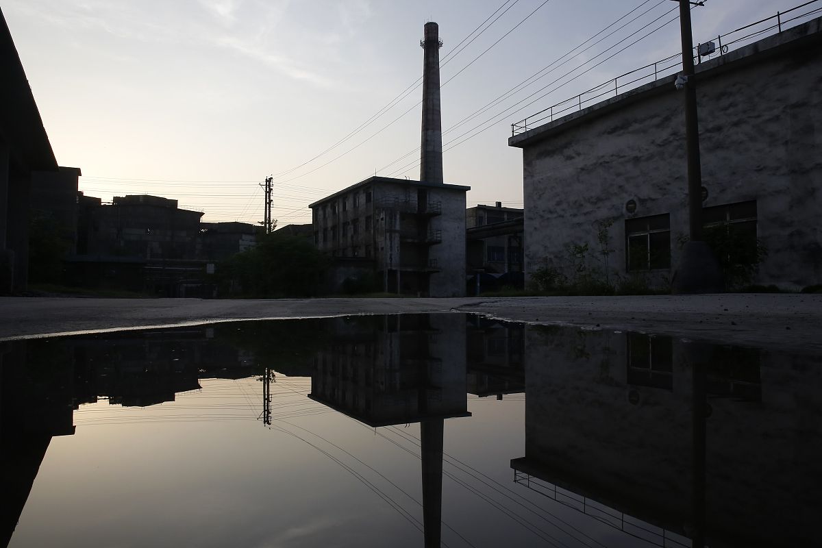 帮我写一条劳动标语要与江西省的文化相关