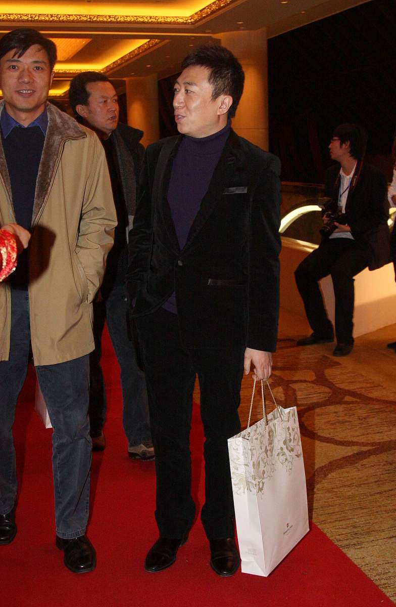 2011年1月19日,北京,亚洲第一位拥有劳斯莱斯的大富翁李晓华在昆仑饭