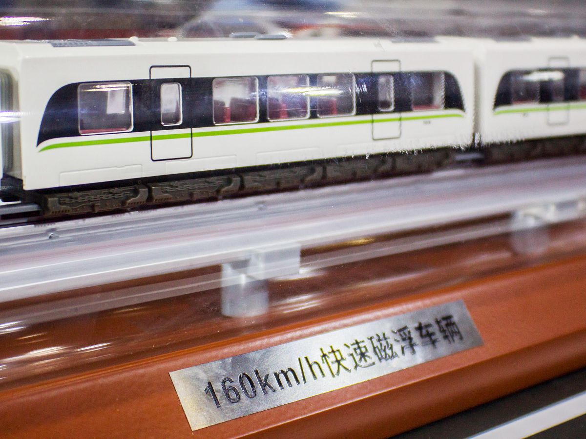 CRH2型动车组空调系统冷气输送流程详解 CRH2型动车组空调系统冷气输送流程详解