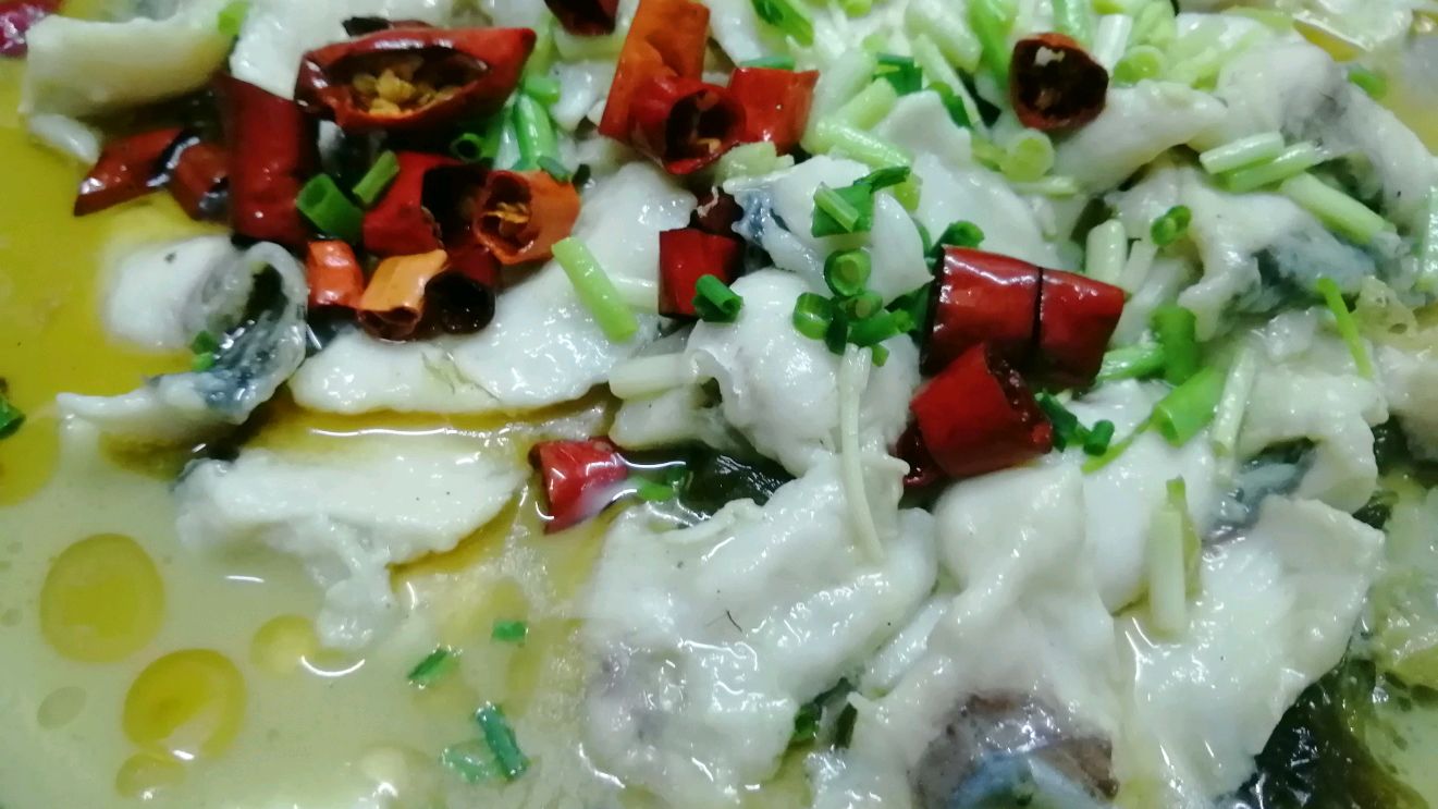 川菜厨师教你传统酸菜鱼的做法,酸辣开胃,十分下饭!