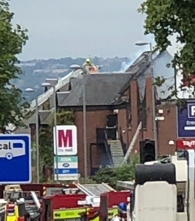 飓风希拉里登陆加州！中国驻洛杉矶总领馆紧急提醒