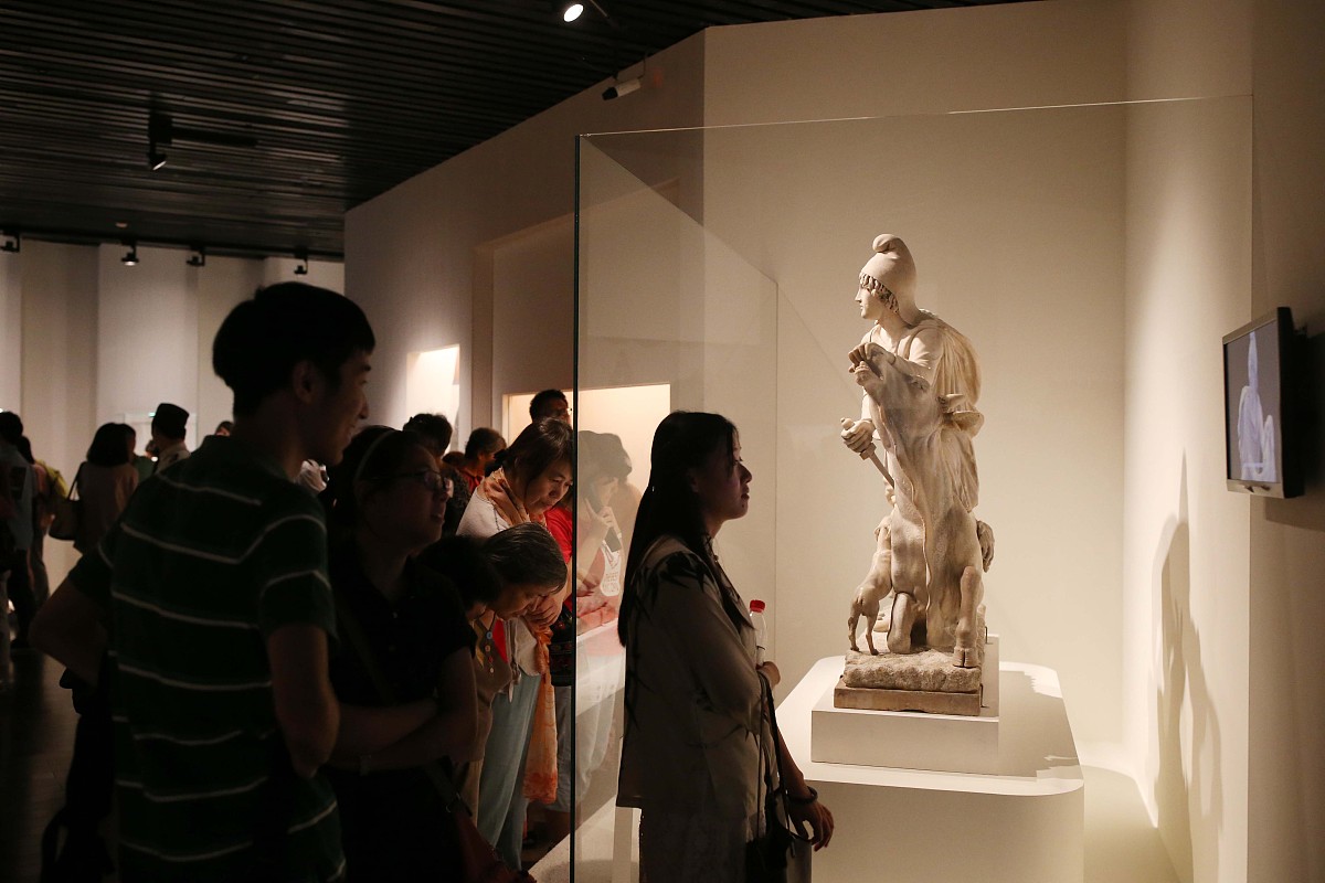 2017年7月5日,上海,"大英博物馆百物展:浓缩的世界史"在上海博物馆举