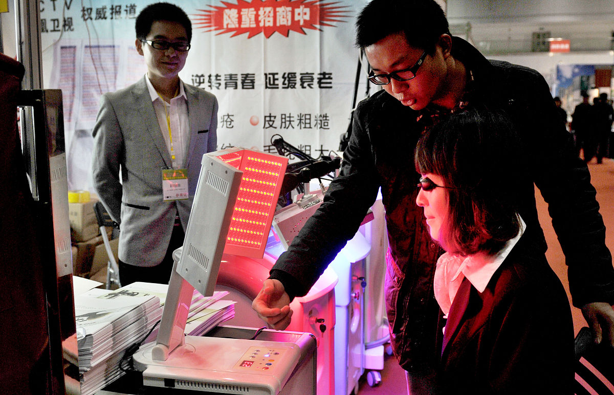 重庆护理专业学校就业方向：医疗器械、药品、保险、学术研究