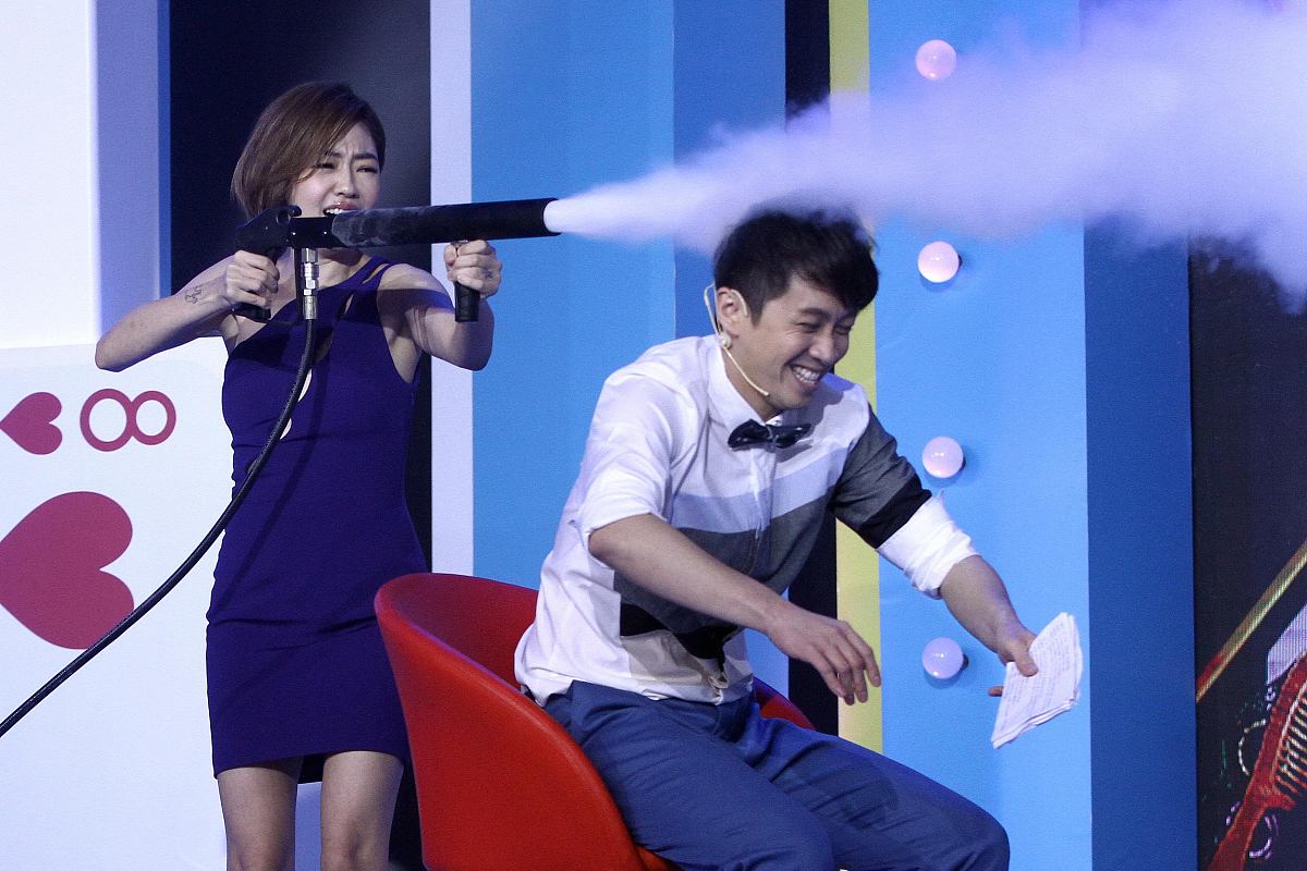 我的QQ：483017971暗示1：密码只有6位数暗示2：密码只有4个数字暗示3：其中有1个数字出现了3次暗示4：第1位数字是8暗示5：最后1位数字是0暗示6：我的QQ号全有那几个数字暗示7：北海市的区号全在里面