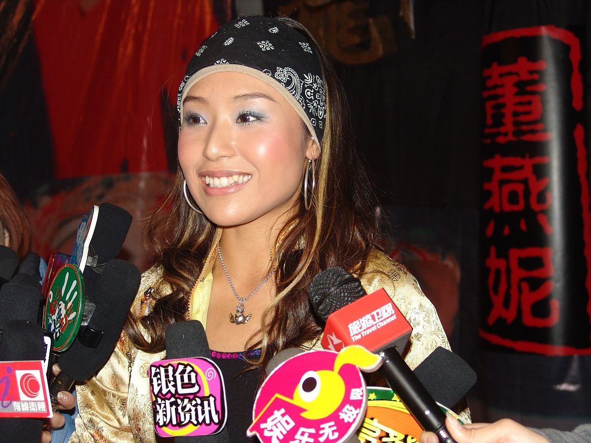 你知道江南写的龙族吗