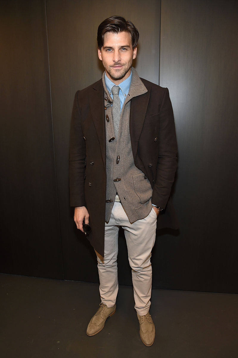 瑞弗史东男装：时尚简约，舒适品质 - Riverstone 男装品牌简介