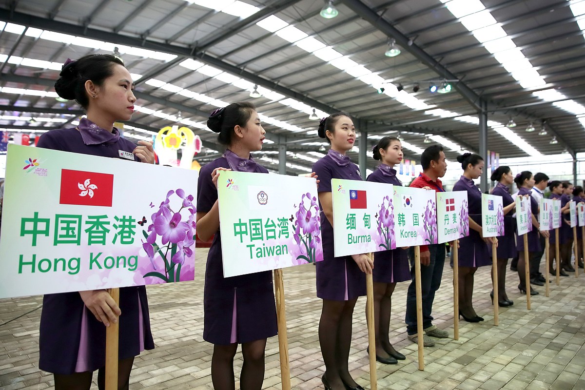 excel利用公式提取A列文本列‘万株’前面的数字数字可能是范围中间可能包含—或~