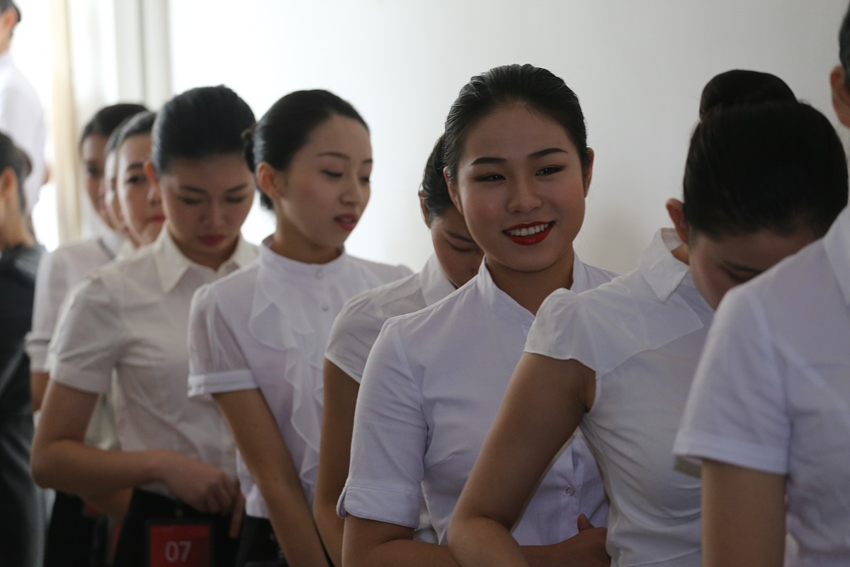 成都华夏旅游商务学校航空服务专业课程设置-培养未来空乘精英