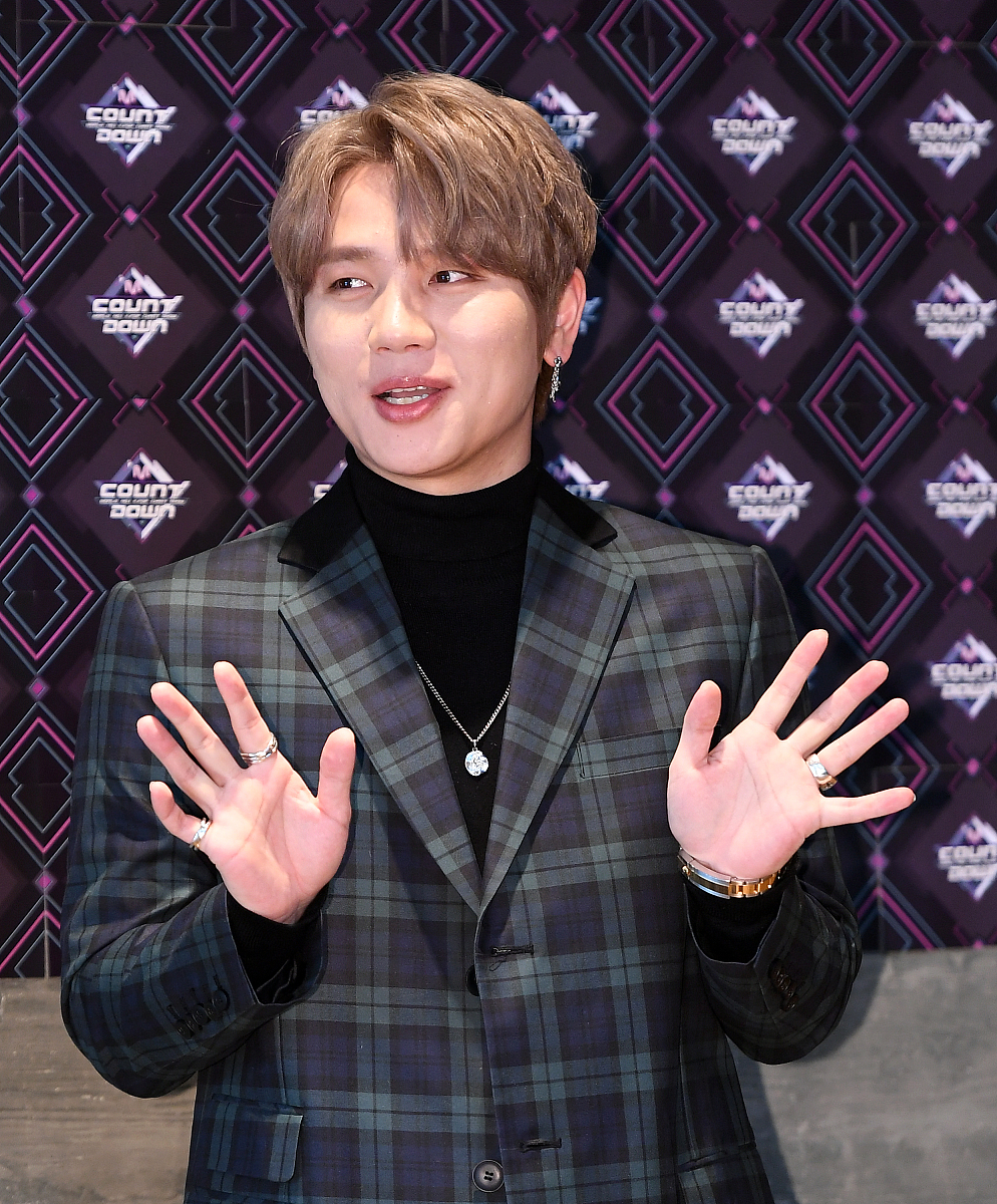 2018年11月15日,首尔,明星参加《m!countdown》 节目彩排.***_***金炯