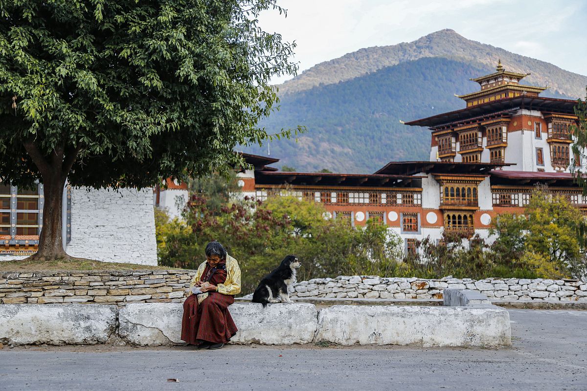 请600字博客文章主题是：有关中国新年的歌曲