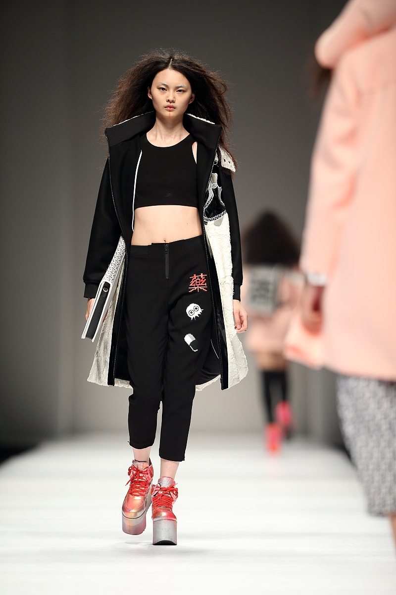 昆明工艺美术学校服装制作与营销专业怎么样