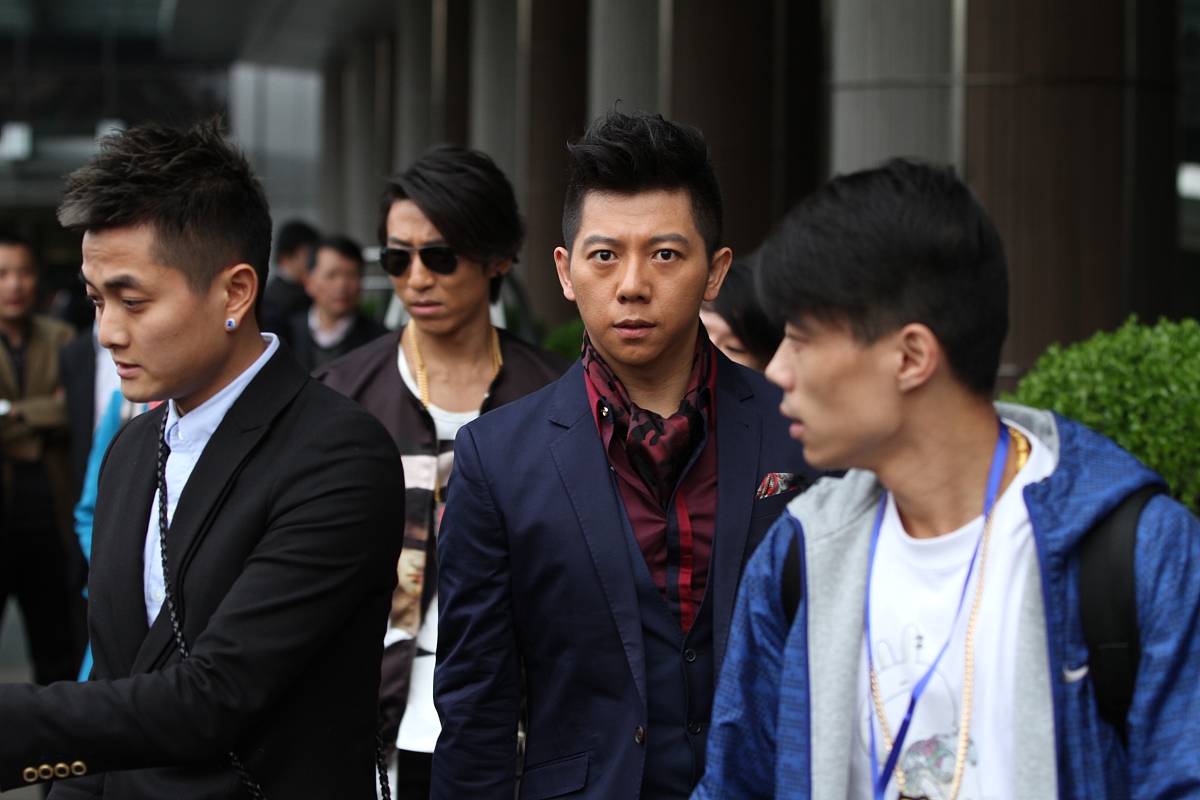 给张译、张颂文主演电视剧《狂飙》写个总结