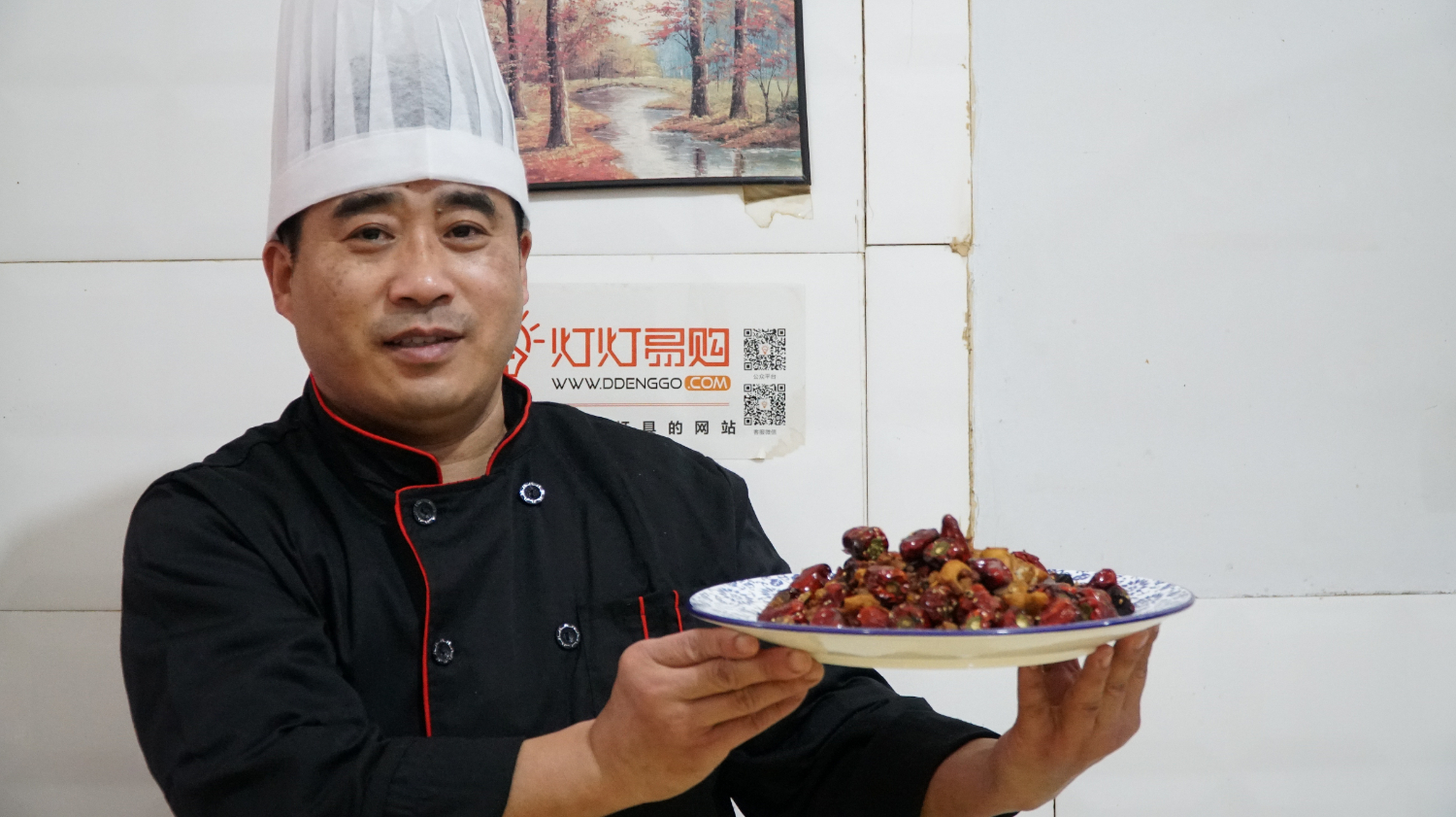 大厨教你做一道歌乐山辣子鸡,香辣酥爽流口水,比大盘鸡强百倍