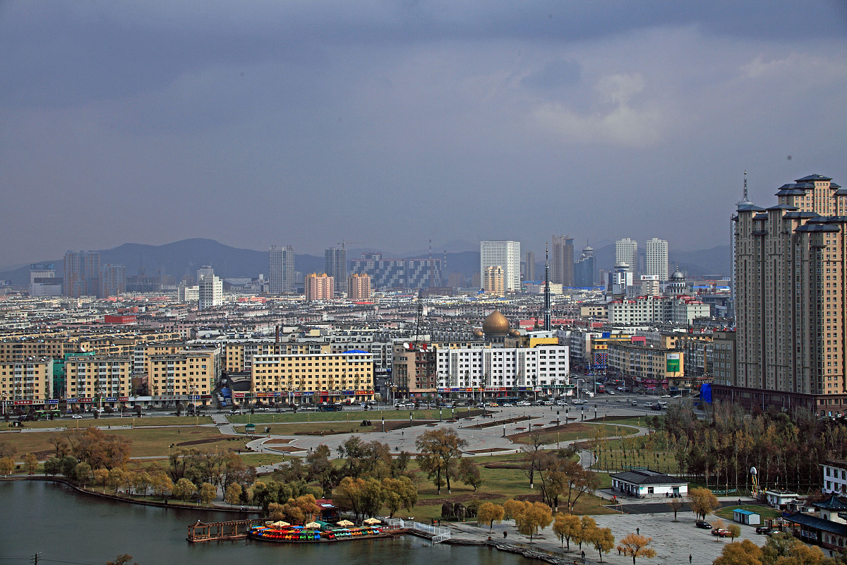 ***_***2013年10月24日,吉林省吉林市船营区城市风光.