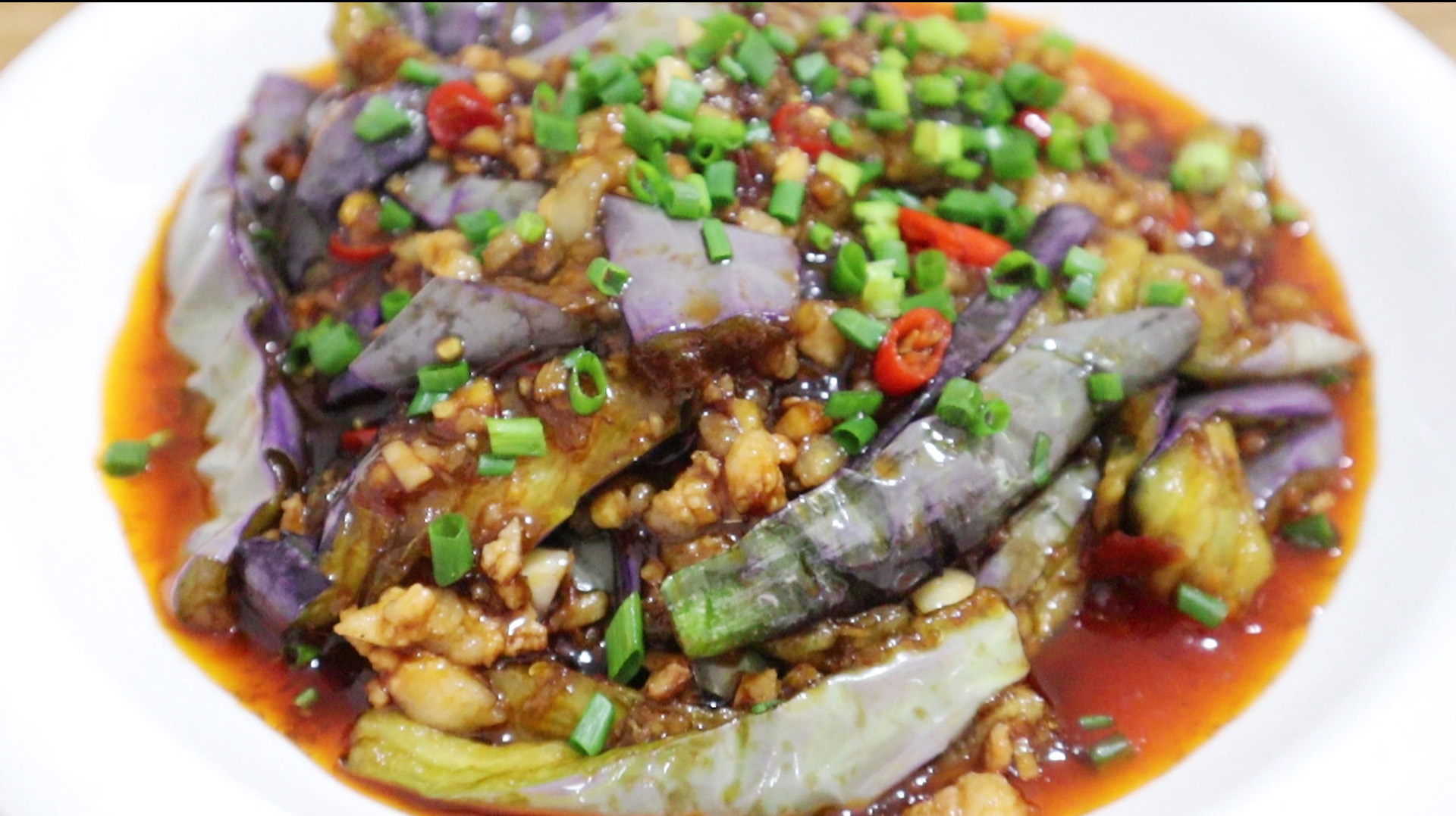 秋天要多吃茄子,这样做开胃解馋不油腻,上桌连汤汁都不剩