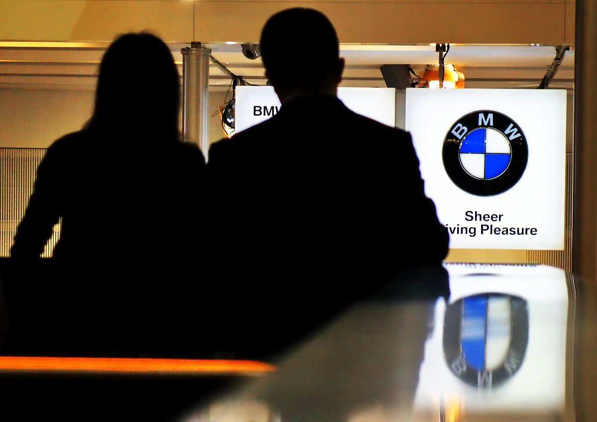 上海车展宝马冰淇淋事件写封道歉信