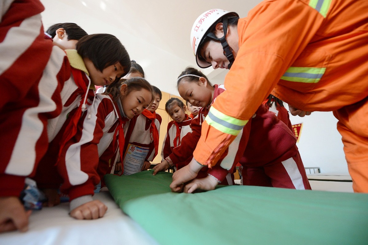 河北同仁医学院学生管理严格吗？详细分析及学生感受