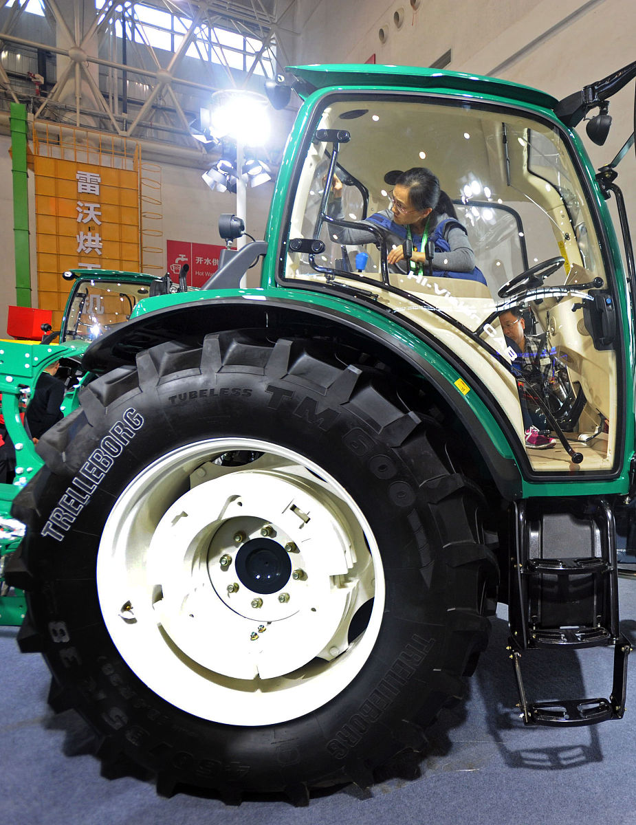 400马力速比411跟430马力速比37那个更有劲拉的重量相同速比越大发动机越省劲只是速度慢而已 200字