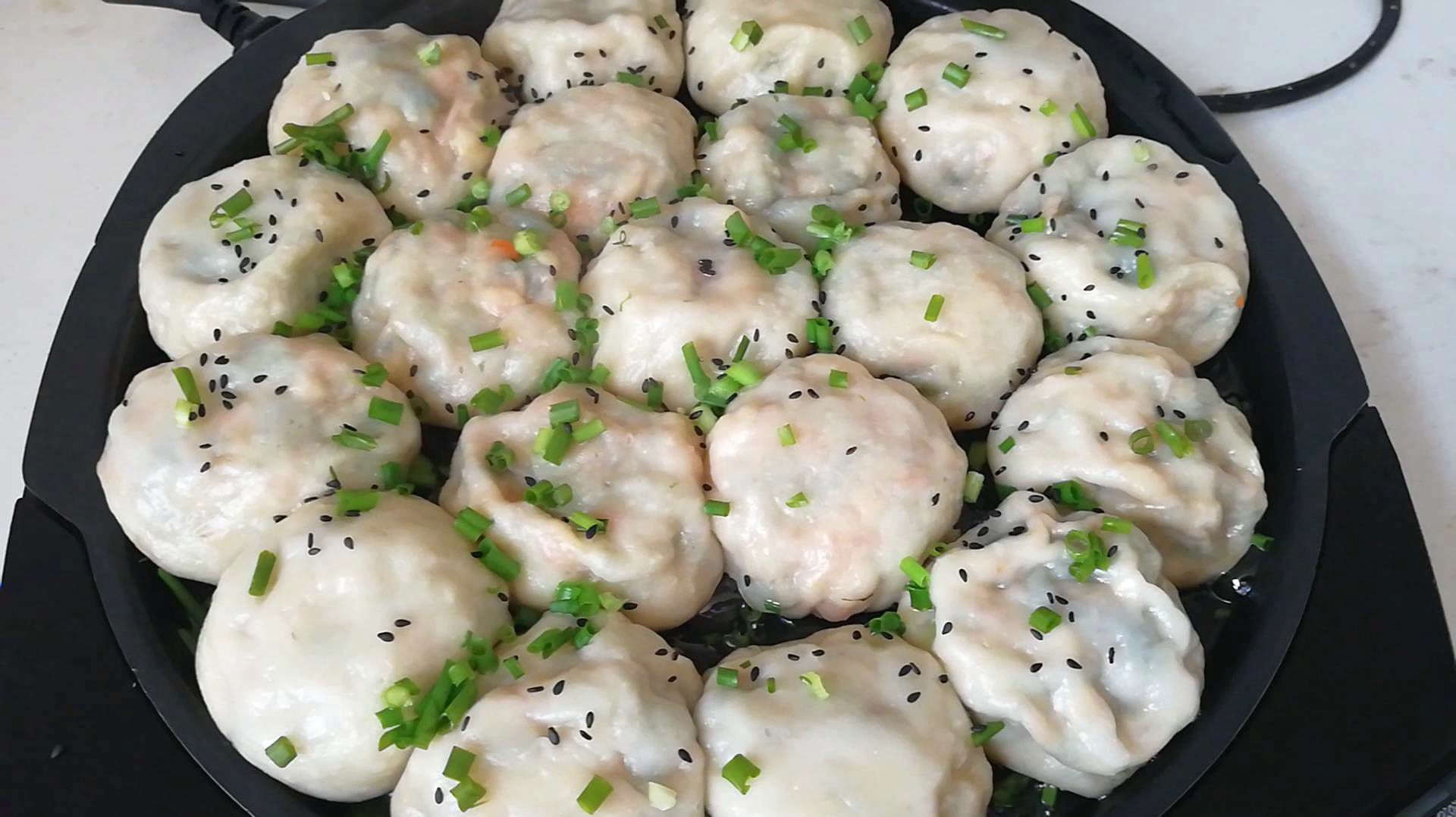 教你在家做生煎包,学会这一种新做法,又香又脆又多汁,真好吃