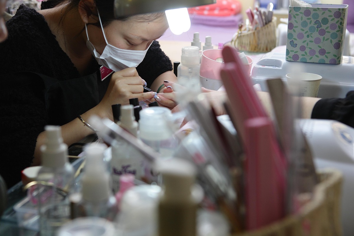 开个美甲店需要什么