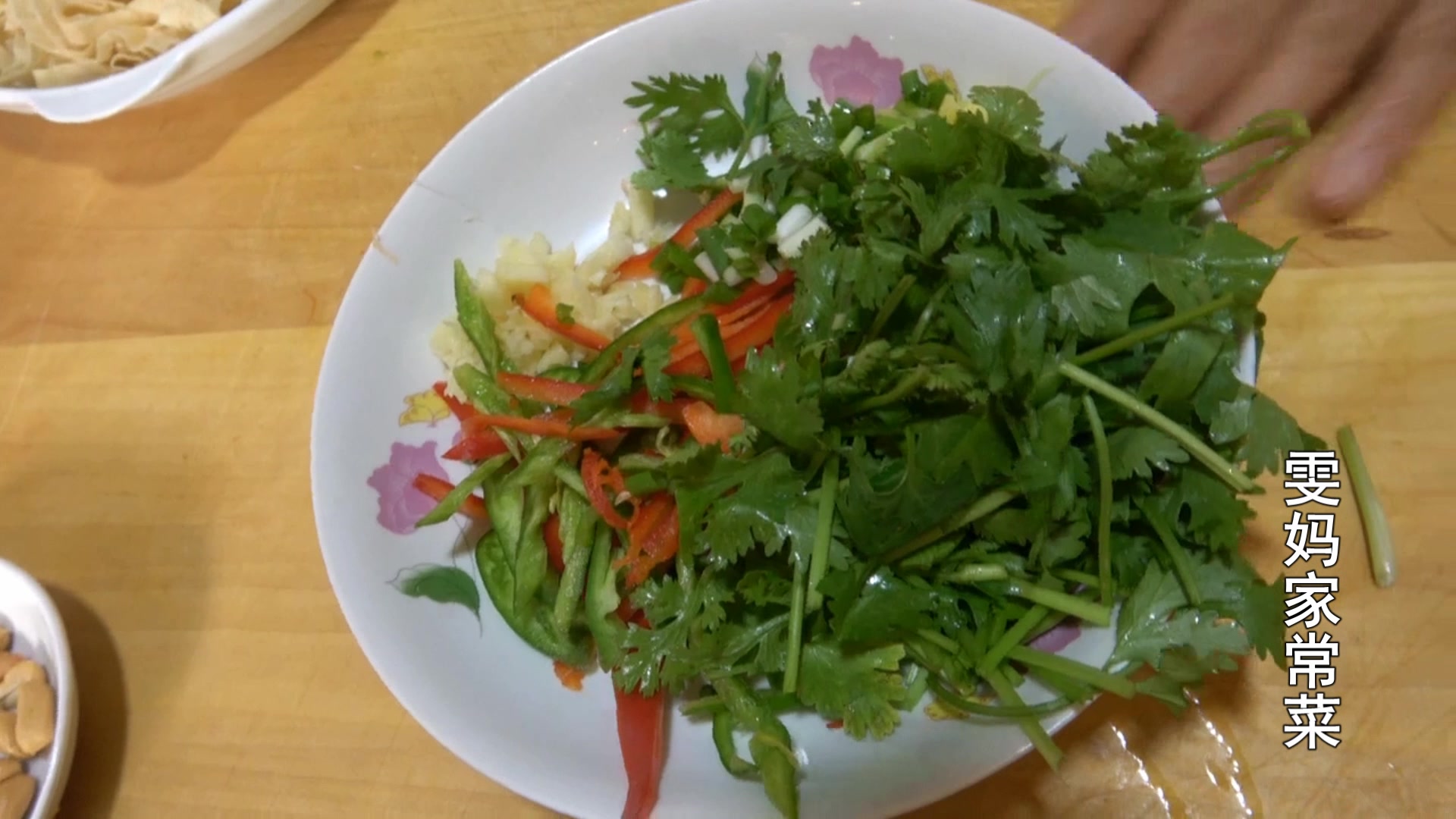 虽然不是肉 但做出来却比肉好吃百倍 炎炎夏日 凉拌怎么都吃不腻