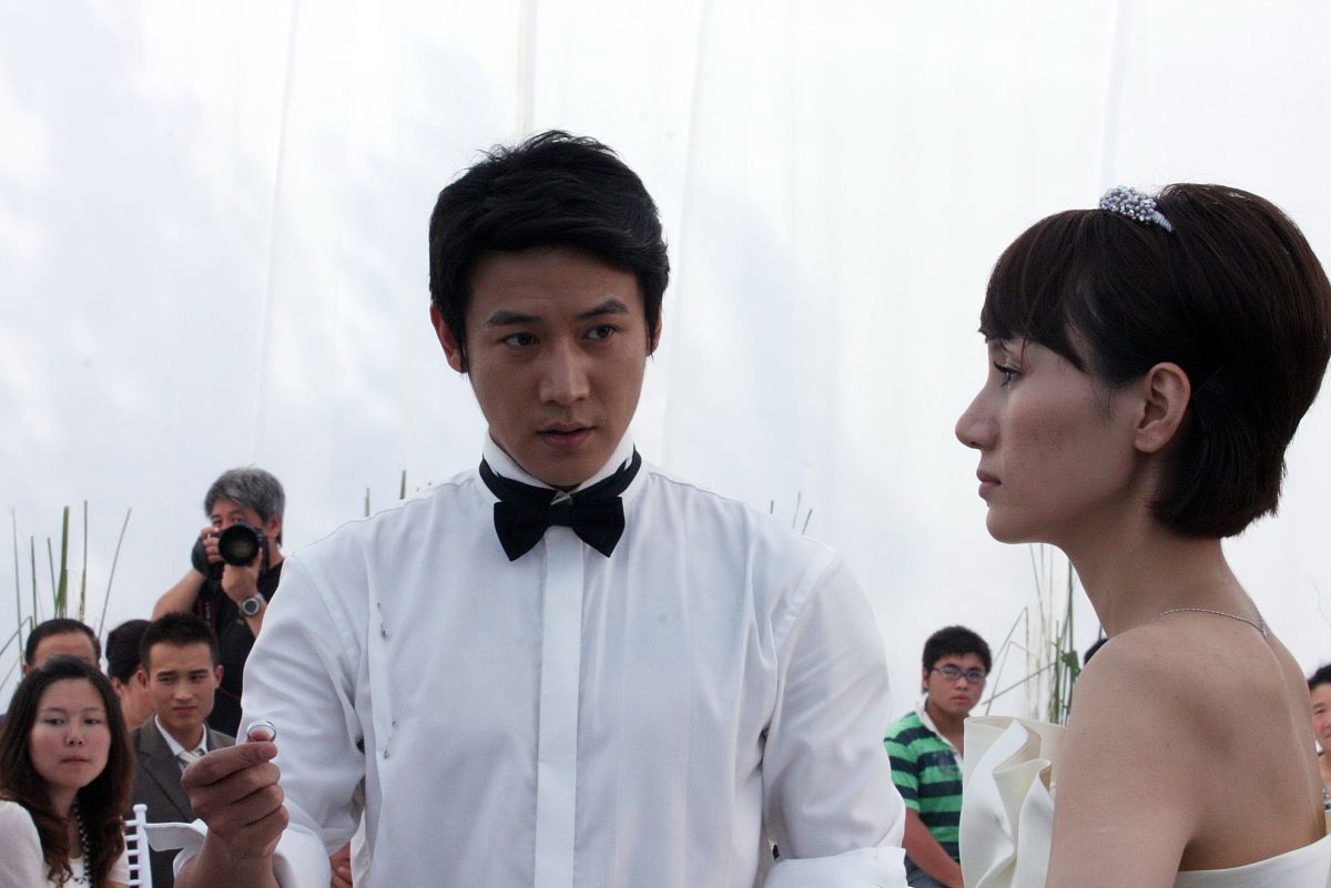 2009年8月13日,北京,爱情电影《恋爱吧》探班.袁泉,陆毅+++_+++新片,
