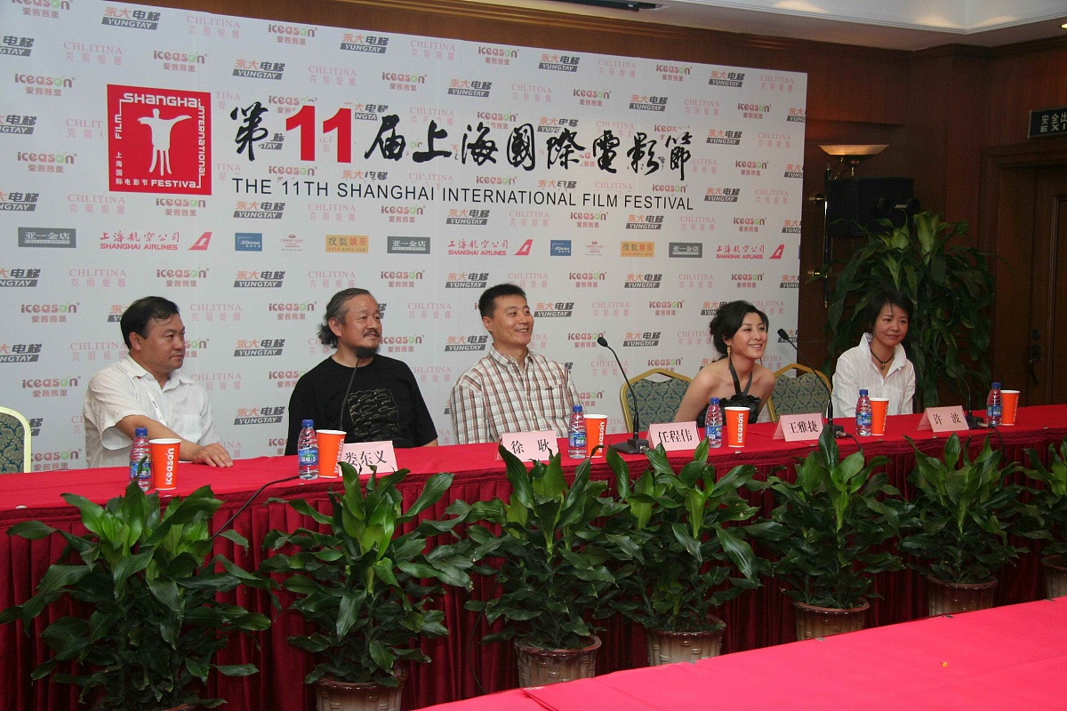 卢标裕校长对学生的“高要求”：启迪我们追求卓越