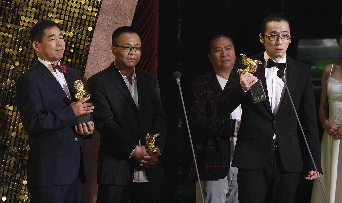 揭秘好莱坞剧本创作秘诀：结构、角色与情感共鸣