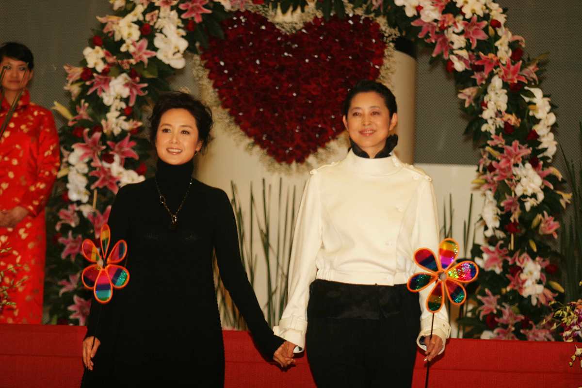 2009年2月28日,上海,2009新娱乐慈善群星会颁奖晚会.***_***蒋雯丽与