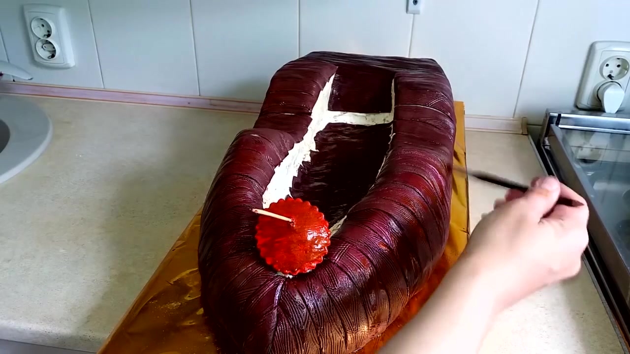 国外达人制作的海盗船蛋糕,这也太精致了吧,真的是艺术品