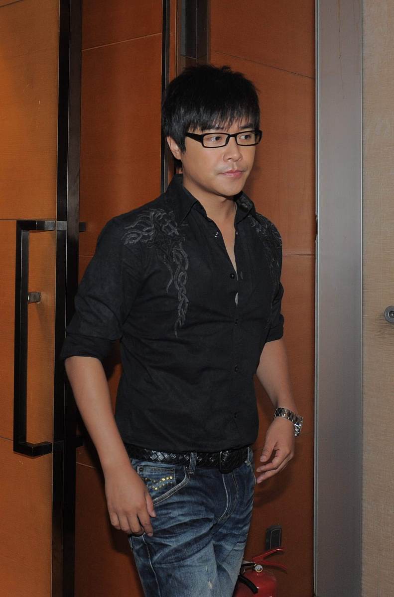 关于爱情的诗歌 - 充满诗意和浪漫的爱情表达