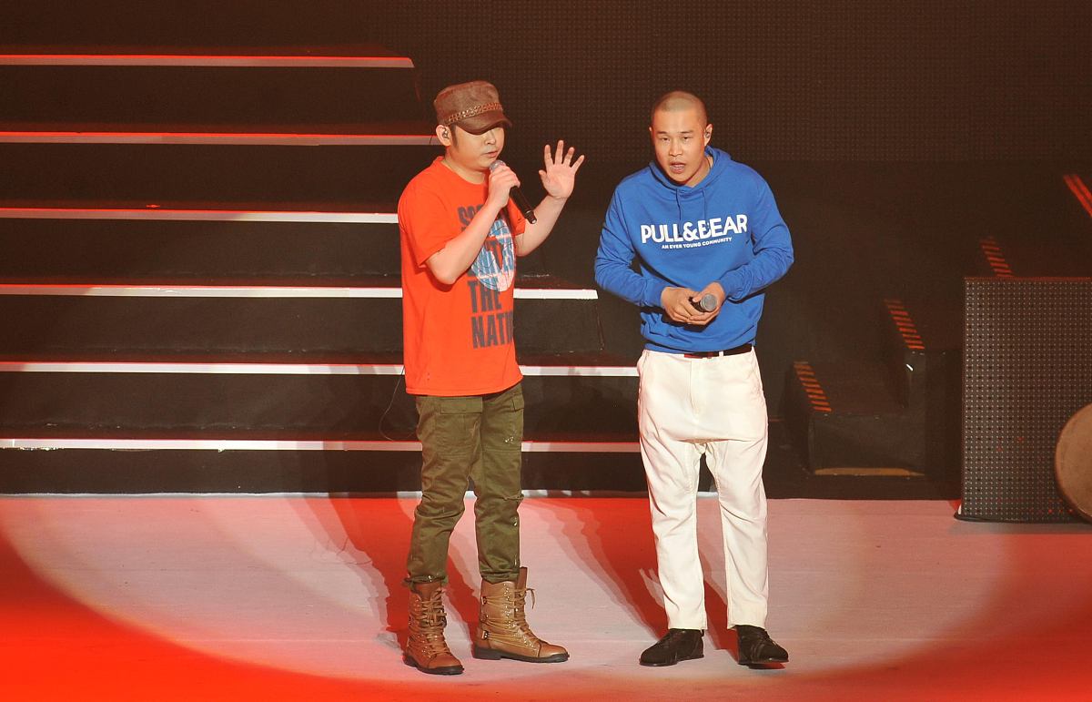 2011年5月21日,北京,2011刀郎"谢谢你"巡回演唱会的首站演出在北京万