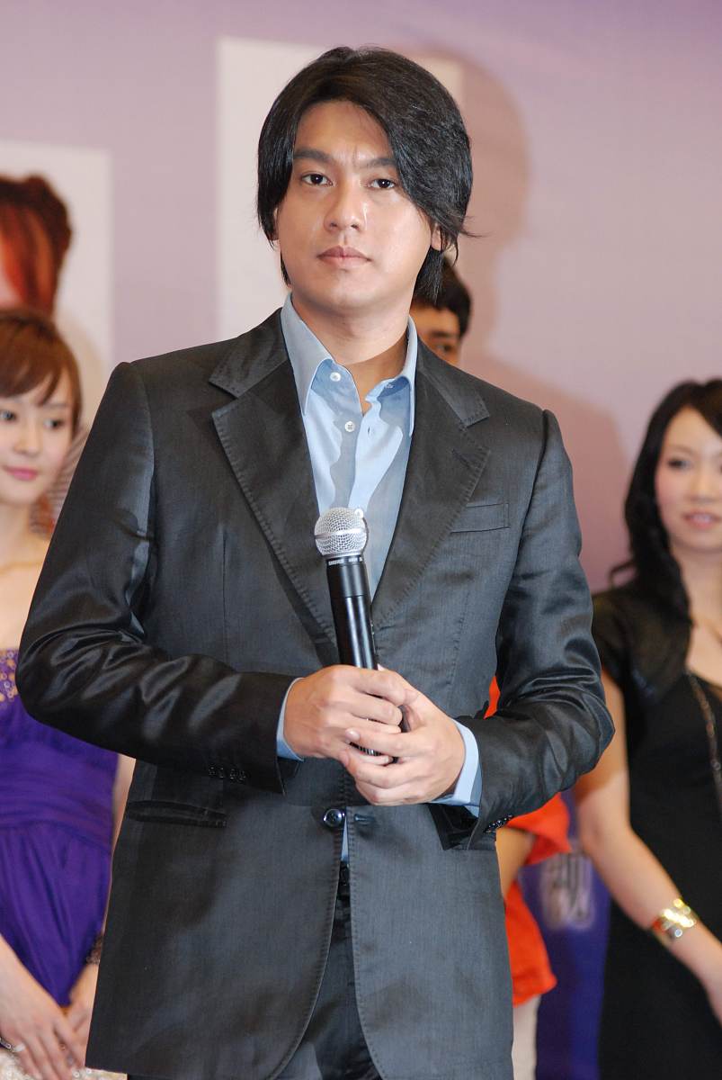 2010年8月10日,杭州,电视剧《富二代》(又名《没有承诺的爱》)新闻发