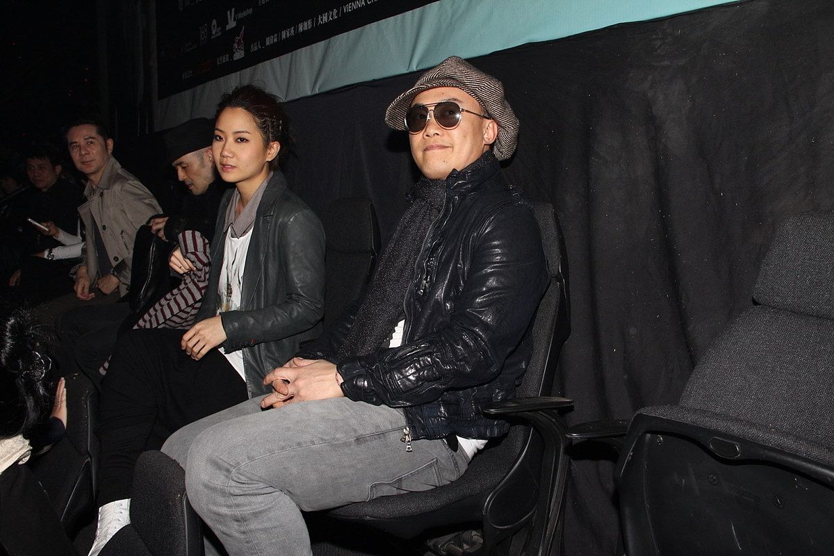 请帮我写1篇650字的博客文章主题是：九零年代经典国语老歌