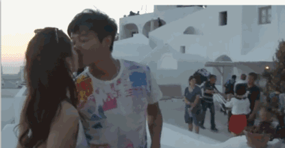 不會離婚？看了這些照片才知道佟麗婭愛陳思誠這麼深