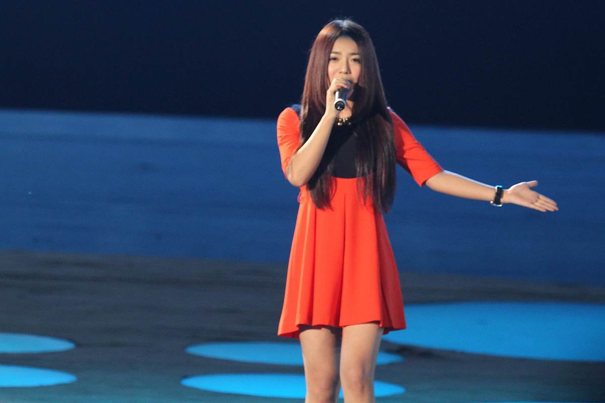 演唱《可能》的女歌手程响是谁？