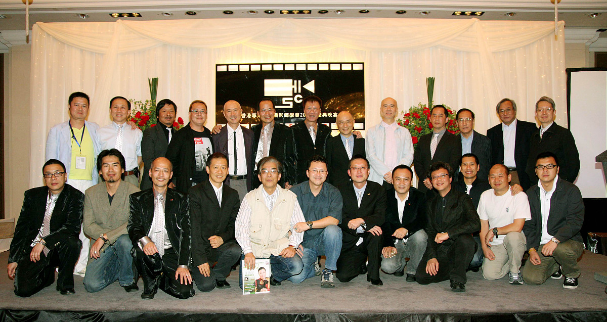 你了解乌干达华人华侨总会吗？如什么时候成立基本情况等要求100字左右