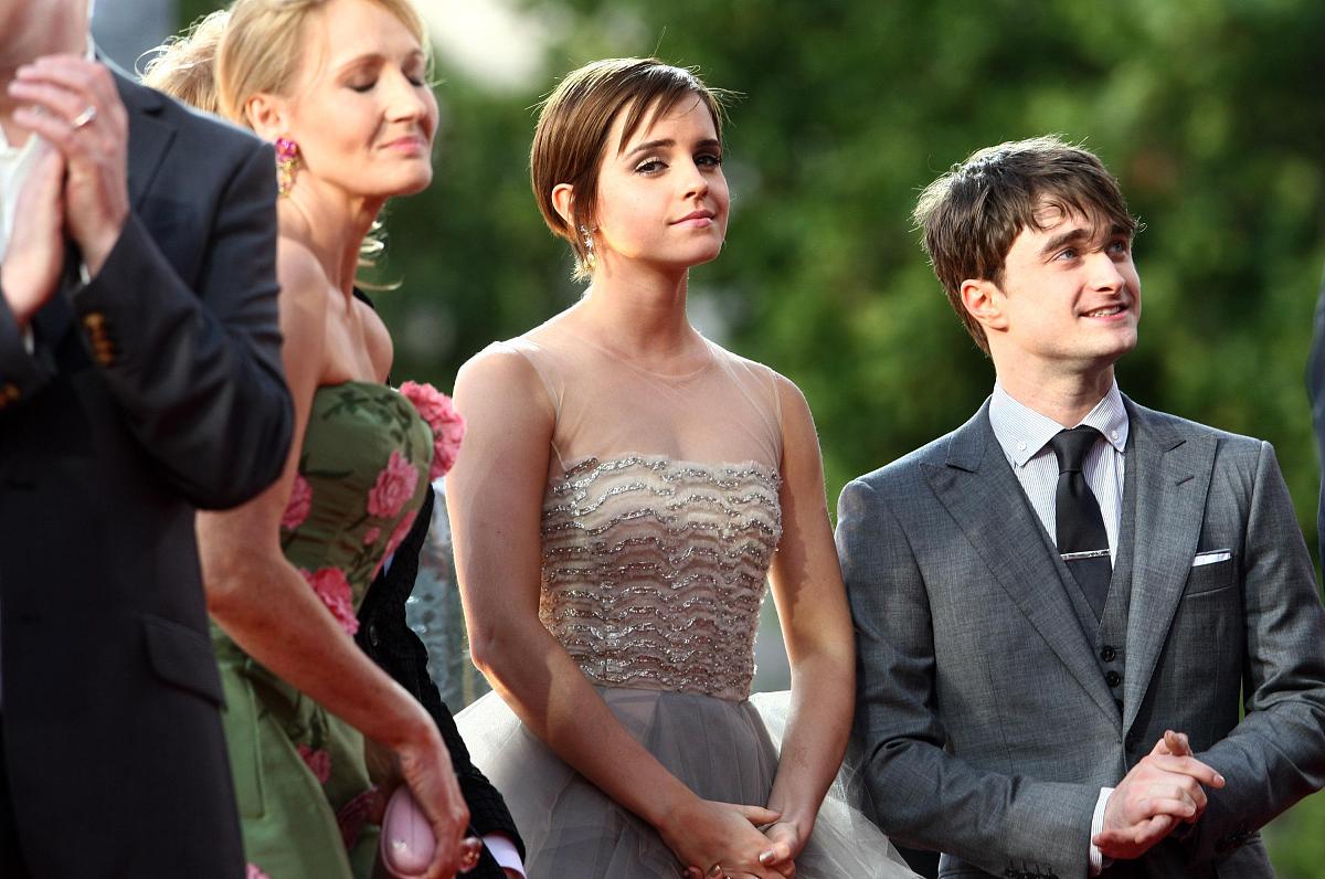 哈利波特与魔法石：一部充满魔法与冒险的经典之作