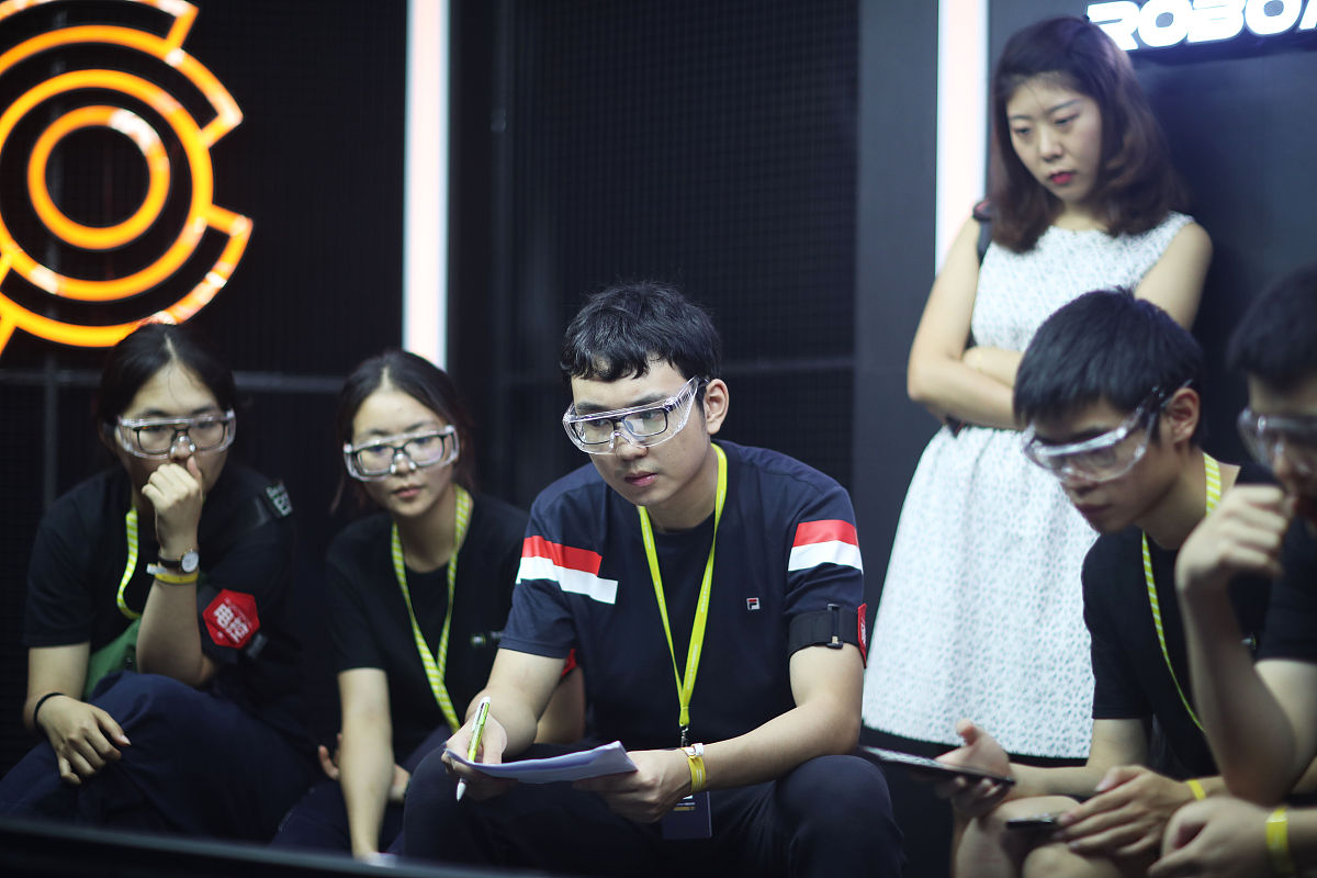 电子竞技团队合作：如何在比赛中保持默契