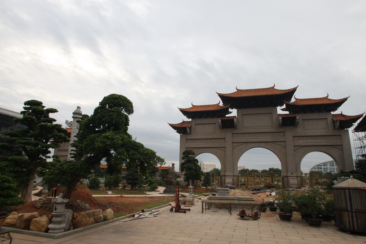 云天宫位于玉林市区江滨路,是玉林市重点景区之一.云天宫建成于1998年