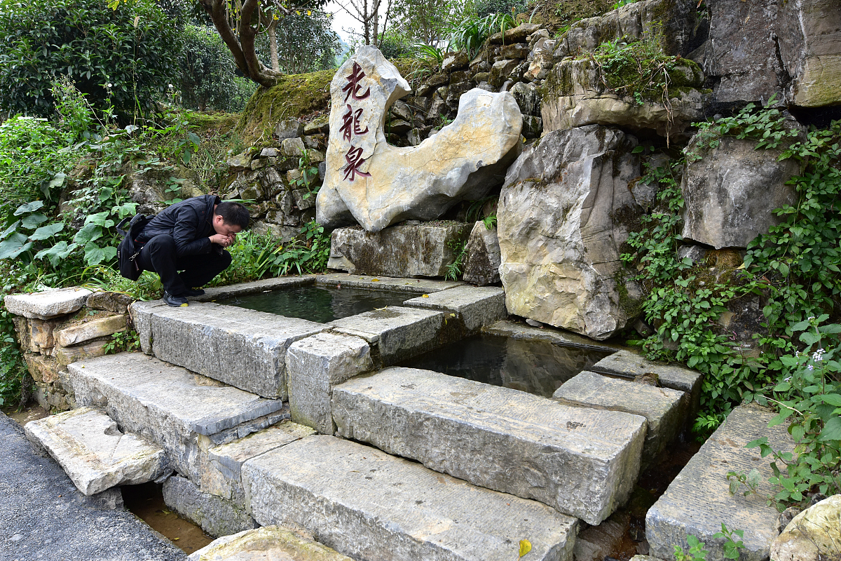 2023年湄潭县中等职业学校招生专业计划人数 - 机电、计算机、商贸等专业等你来选