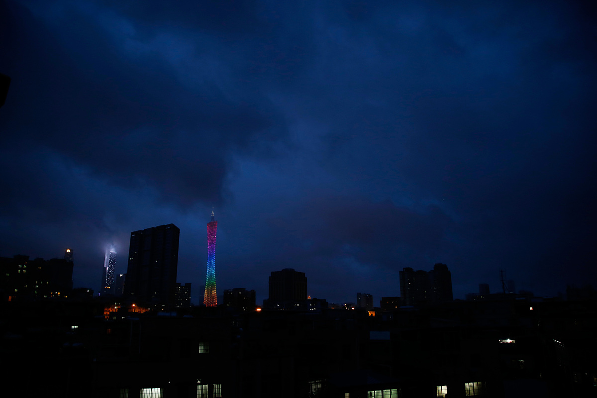 台风蓝色预警！今年第4号台风生成，做好防御措施保安全