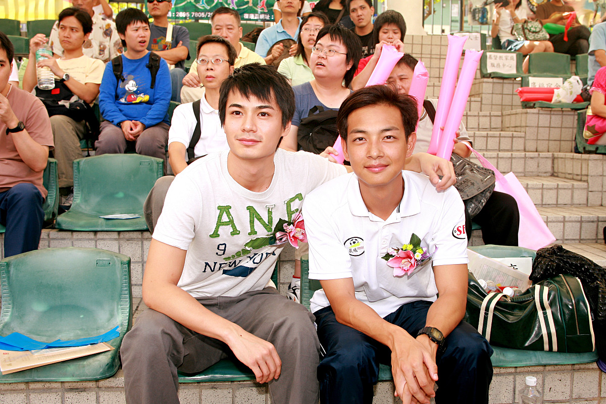 米邵飞、曹磊、黄子弘凡：小院里的快乐晚餐时光